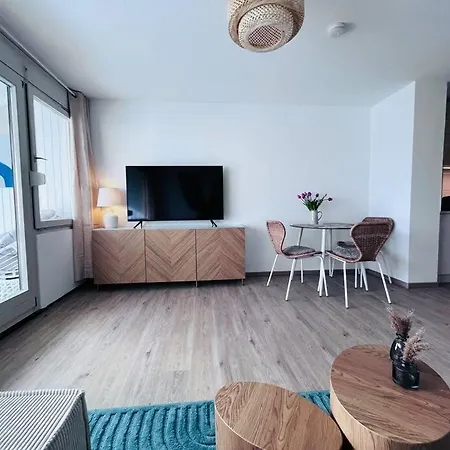 Appartement Mit Wintergarten & Gruener Aussicht Im Schwarzwald