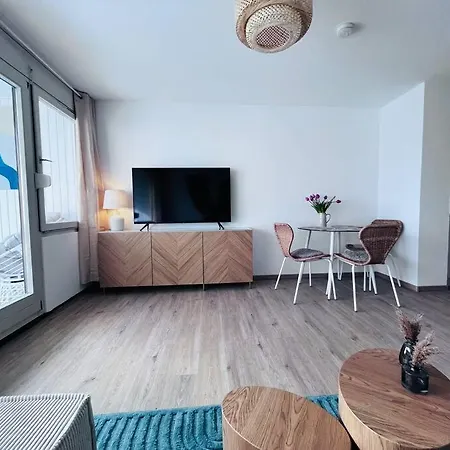 Appartement Mit Wintergarten & Gruener Aussicht Im Schwarzwald Löffingen