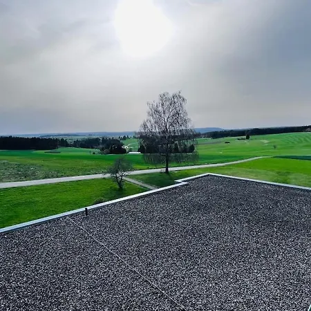 Mit Wintergarten & Gruener Aussicht Im Schwarzwald *