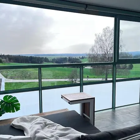 Mit Wintergarten & Gruener Aussicht Im Schwarzwald Loeffingen